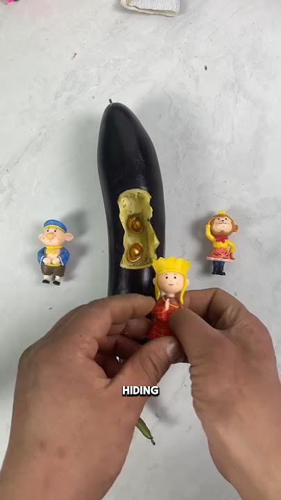 OMG 😲 Mom hidden My Toys Inside Brinjal 🤯😍!! #shorts #factsfetch