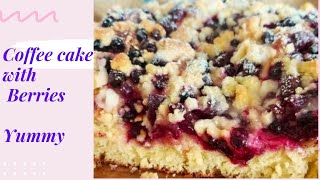 Berry Coffee cake with crumble