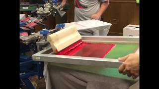 How to screen print multiple colors on sport grey shirts