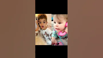 خلودة عم يحاكي بنوتة بالسر 