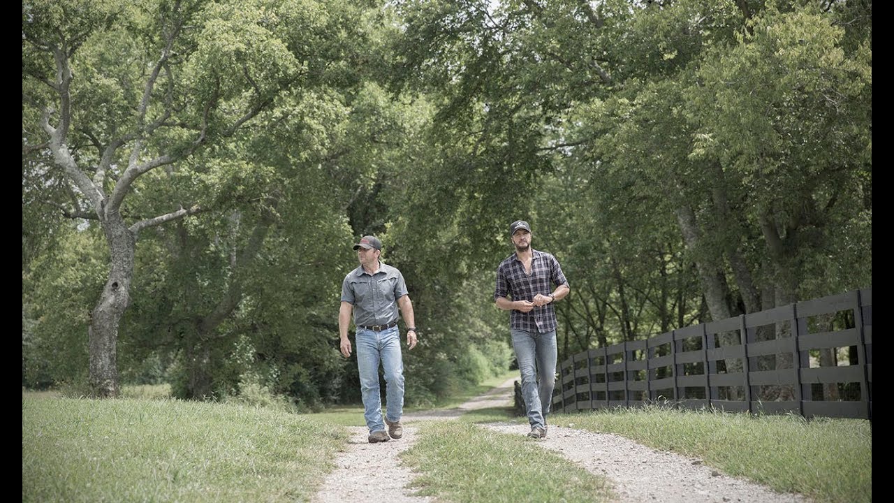 luke bryan drink a beer Luke Bryan Here's To The Farmer Campaign |: 60