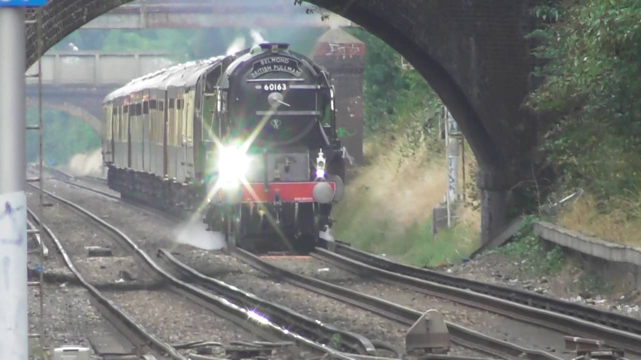 LNER A1 Pacific No 60163 Tornado at Hounslow - The Belmond British Pullman (1Z91) - 7th Sept 2016