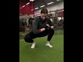 Перекаты с колена на колено в приседе - Knee-to-knee rolls in a squat