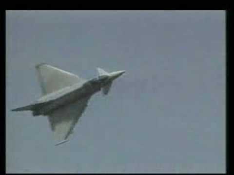 Eurofighter Typhoon vs. F-22 Raptor