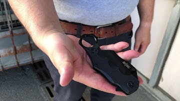 Self Deploying Karambit Knife