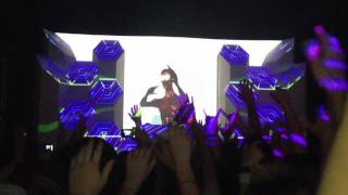 Skrillex - Equinox HD LIVE Chicago 11.12.11