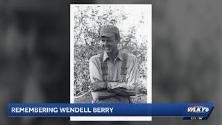 Remembering Kentucky author, poet, and farmer Wendell Berry