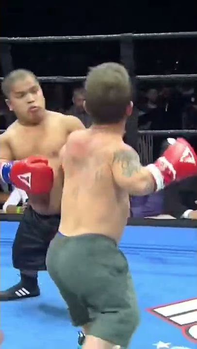 Dwarfs swinging haymakers in the boxing ring