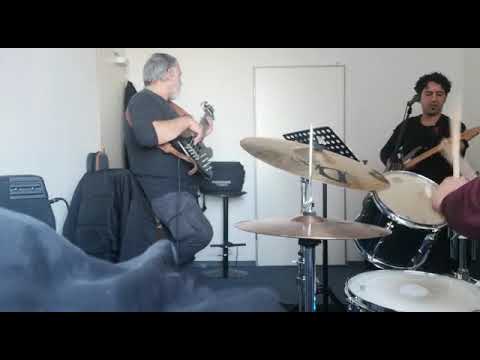 Arka mahalle. Cover  Bass. süleyman Babalı. Gitar & Vokal. fatih Eskiyurt. Bateri. hasan Karpuzoglu