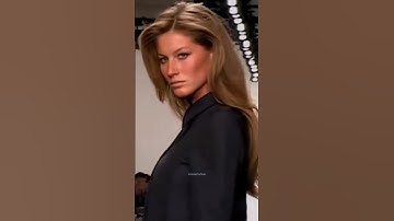 THE übermodel Gisele Bündchen runway walk compilation #giselebündchen #model #runway