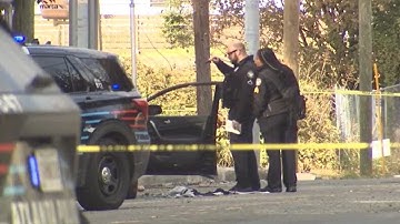 Man shot while driving, crashes into pole, Atlanta police say