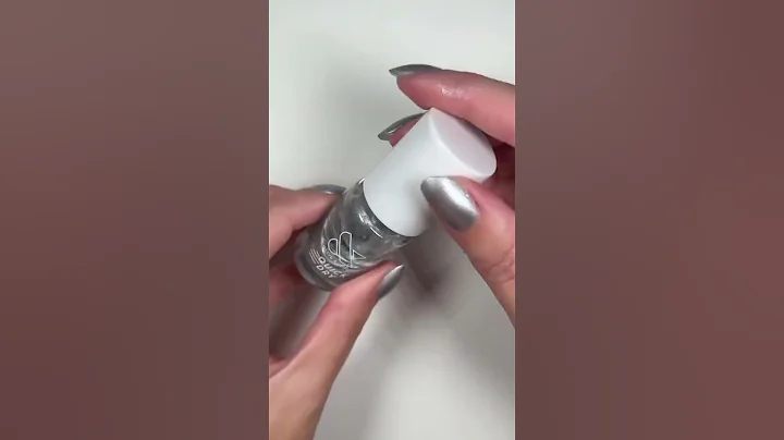 DIY glazed chrome nails without powder.