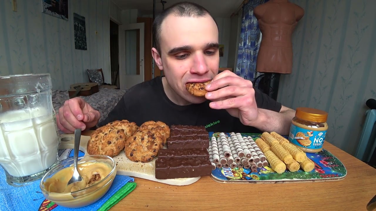 МУКБАНГ АСМР СЛАДОСТИ / ПЕЧЕНЬЕ АМЕРИКАНО / ШОКОЛАДНЫЕ ВАФЛИ / РУЛЕТИКИ/ SWEET / EATING ASMR Mukbang