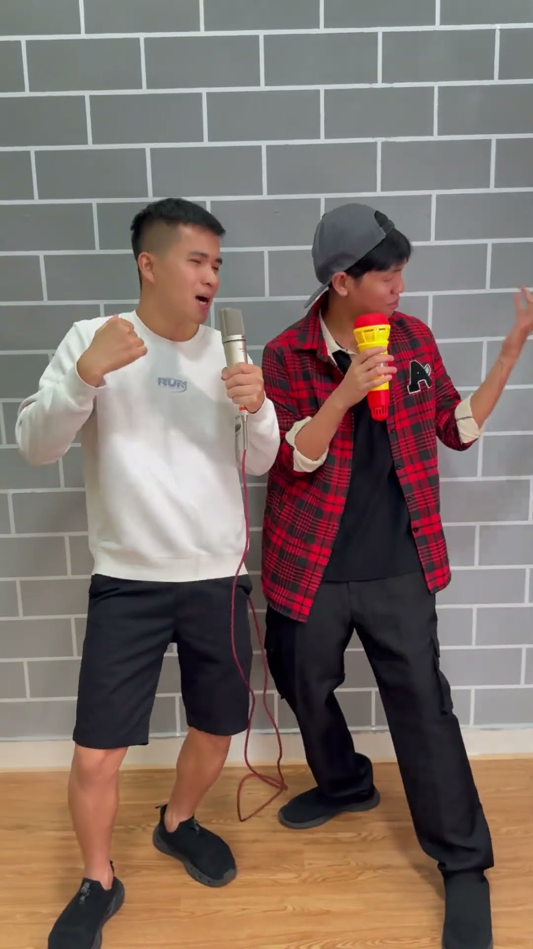 Chúng tôi là ca sĩ - we are singers | Just for fun #shorts