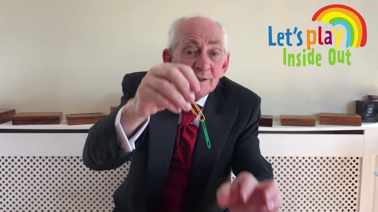 Magician Pat Fallon - Teach a trick linking paperclips - YouTube