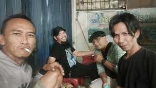 Senja dan jejak yang hilang by Bangku plastik