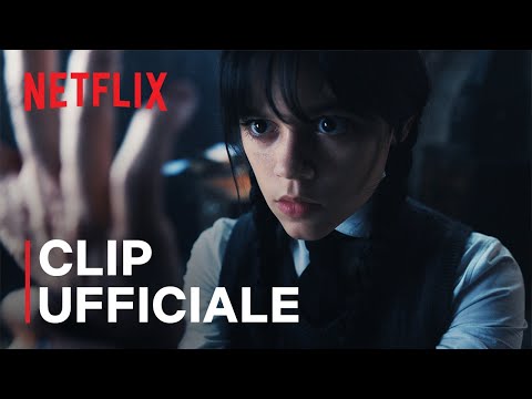 Mercoledì Addams vs Mano | Clip ufficiale | Netflix Italia