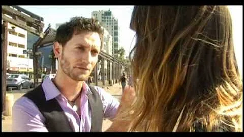 BIRTHDAY BEACH – Lior Suchard guessing people birthday on the beach