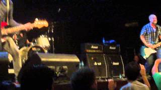 Bob Mould - &quot;Could You Be The One&quot; / &quot;I Apologize&quot; (Circo Voador)