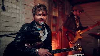 The Cinelli Brothers - Im Shaking Live In The Garage