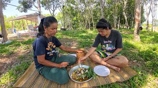 ตำซั่วหมึกปูดองรสเด็ด กินแซ่บๆอยู่ในสวนกับหลานสาว