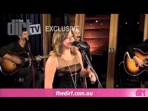 Kelly Clarkson - Mr Know It All (Acoustic)