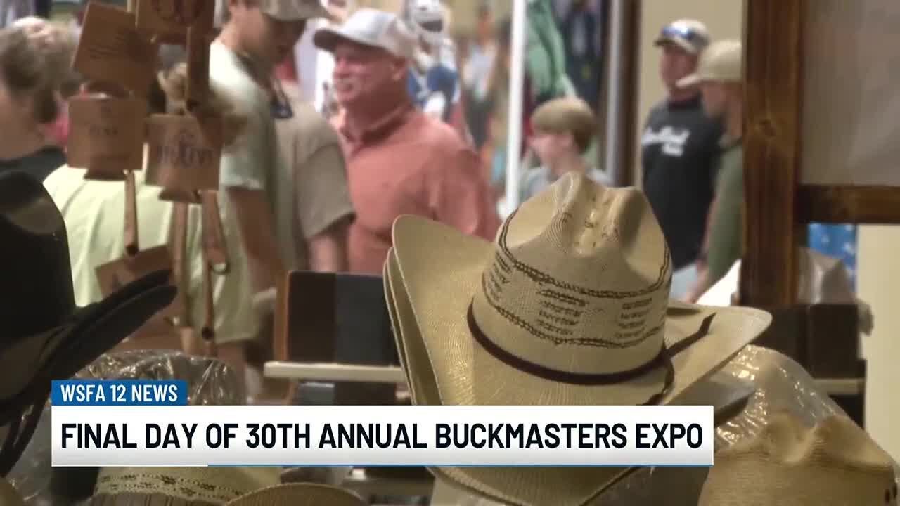Final day of 30th annual Buckmasters Expo - YouTube