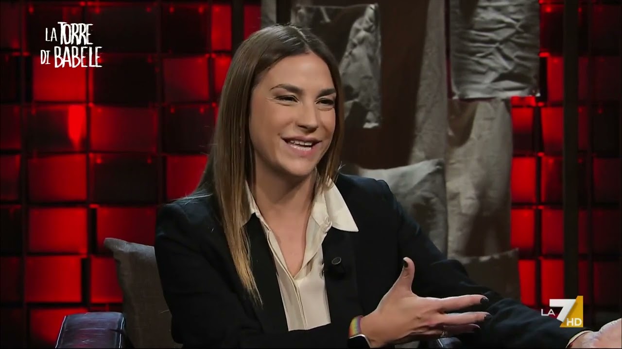 Viola Ardone: “Essere insegnate mi dà possibilità di vedere il futuro in presa diretta”