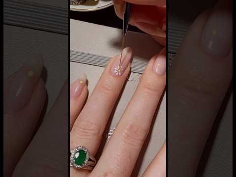 Vídeo: How to Do Geode Nail Art: 14 Passos (com Imagens)