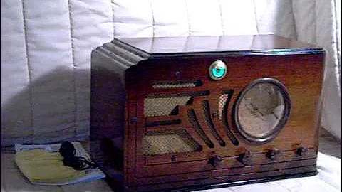 1937 Silvertone Model 4470 Old Antique Wood Tube Radio - Magic Tuning Eye!