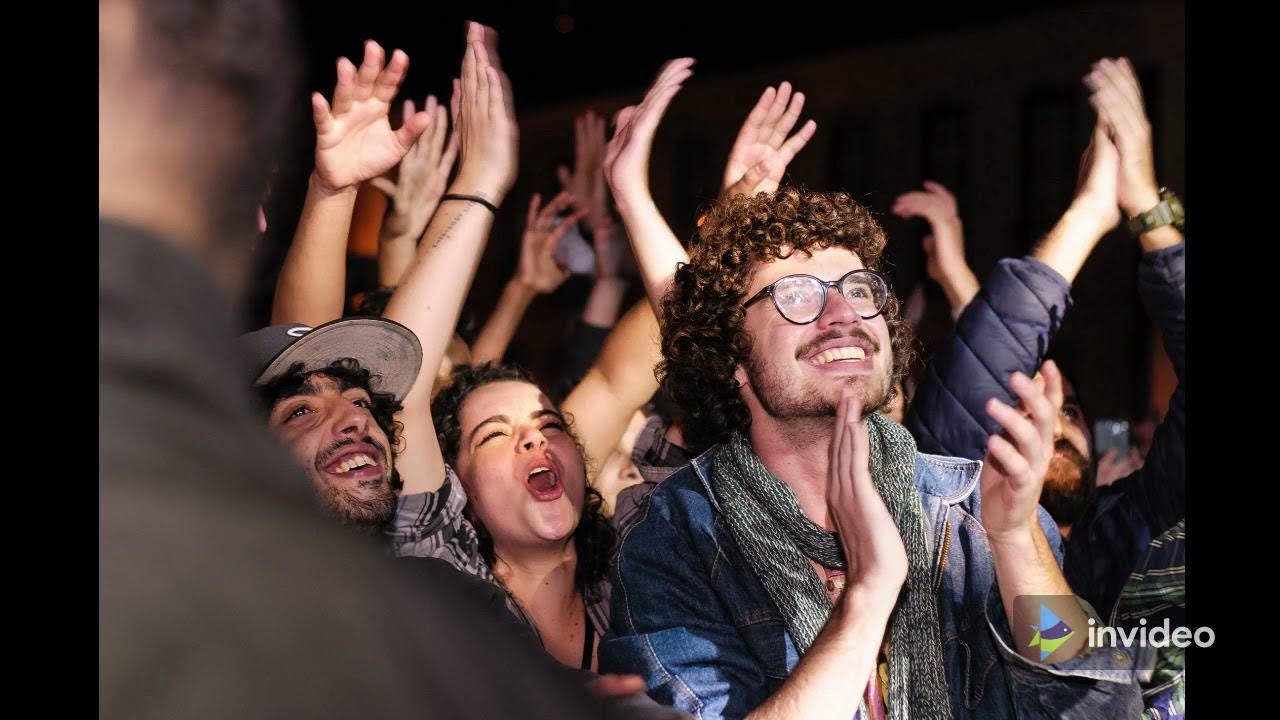 Audience cheering and clapping sound effects YouTube