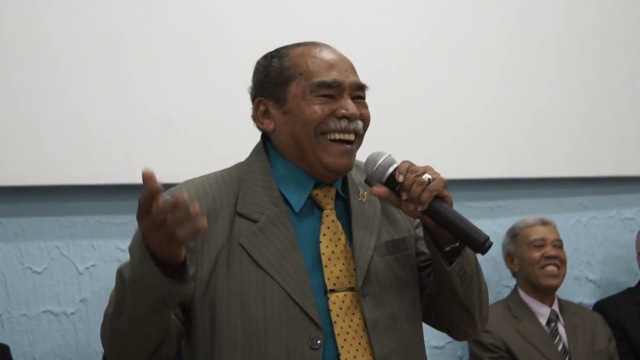 Fonte de Água Viva - Pastor e Cantor Valdomiro Silva