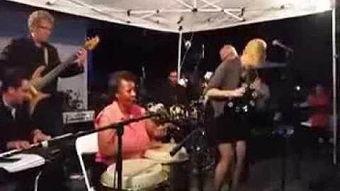Linda Livingston Sits In With  Ray Obiedo And Pete...