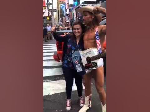 ☆OMAROSA☆ Periscope | Oh My! The Naked Cowboy In Times Square - YouTube