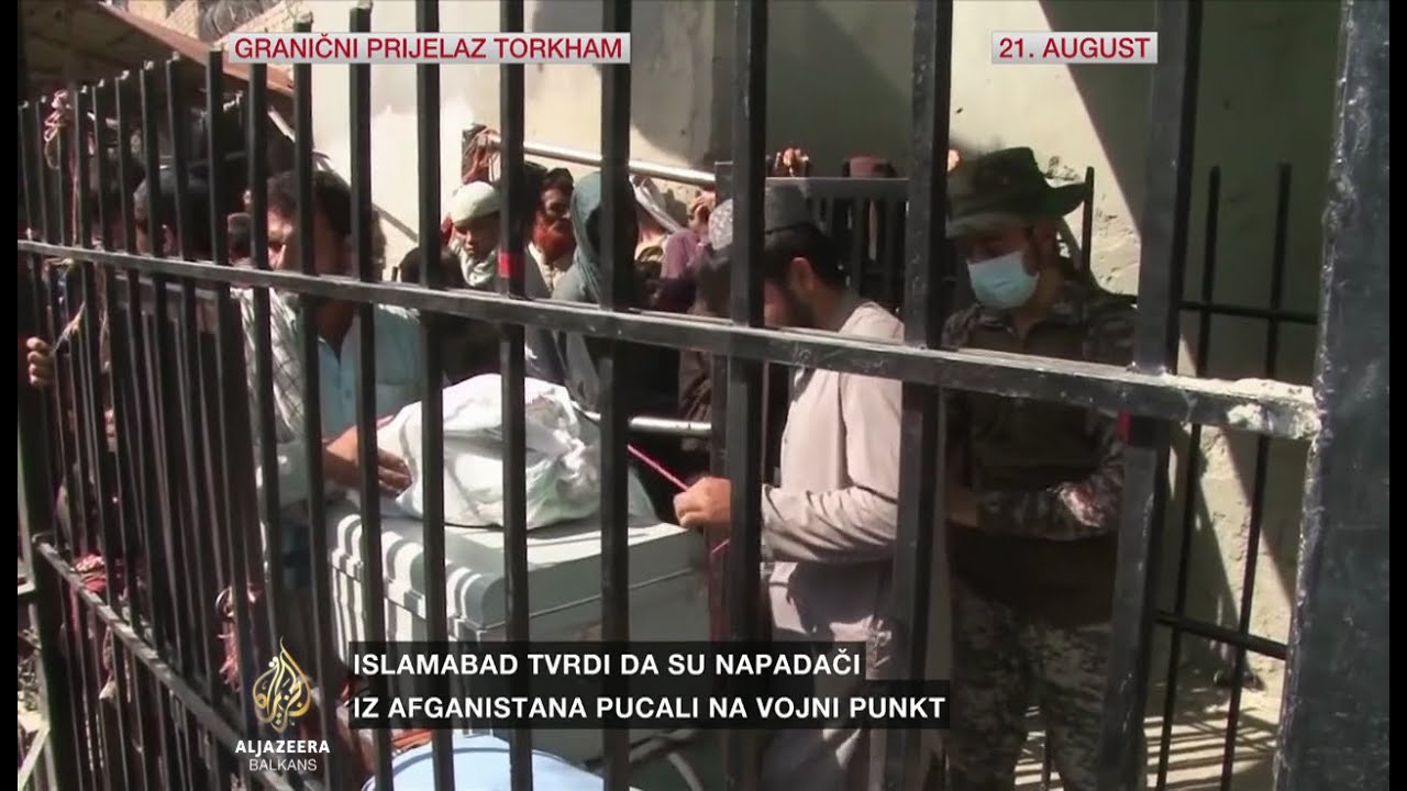 حشود غفيرة على الحدود الباكستانية الأفغانية