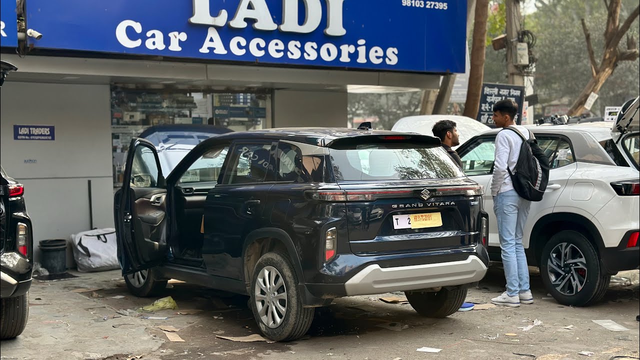 Модификация базовой модели Maruti Suzuki Grand Vitara 2026 года до топовой комплектации менее чем...