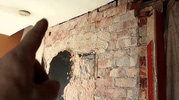 how to hold up a ceiling when you find there is no lintel below. using acro props