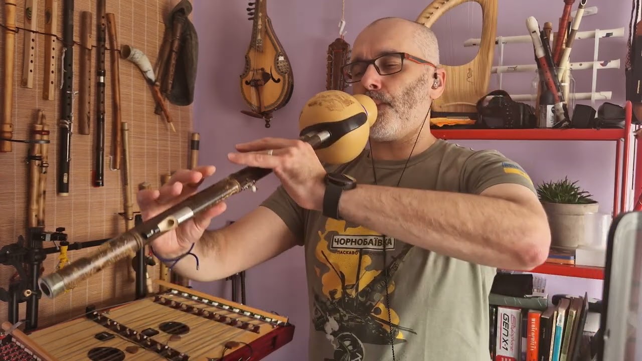 Old Galician Folk Song on Bass Hulushi in 