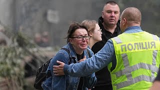 Восемь погибших, более 120 раненых и сильные разрушения в Киеве после массированной атаки РФ