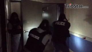 Active shooter hiding inside. THPD officers search building during training.