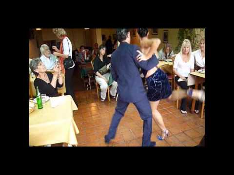 01 / 02 / 2010: Andrea Brizuela y Pedro Ochoa :La cumparsita en San Telmo