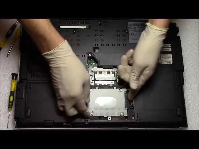 Toshiba Qosmio G40 Disassembly | Teardown - YouTube