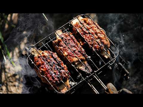향긋한 <strong>더덕</strong> 떡갈비로 즐거운 불맛 캠핑 🍂🔥 / 산림청 X 캠핑한끼