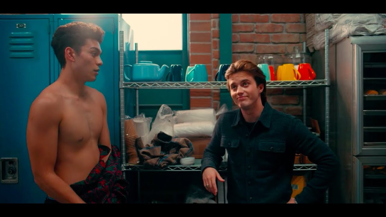 Benji Gives Rahim a Shirt Love Victor 3x04 YouTube
