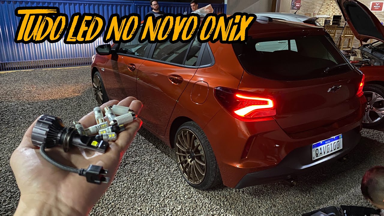 LED EM TUDO NO ONIX 2020! PROJETOR COM LUZ BRANCA YouTube