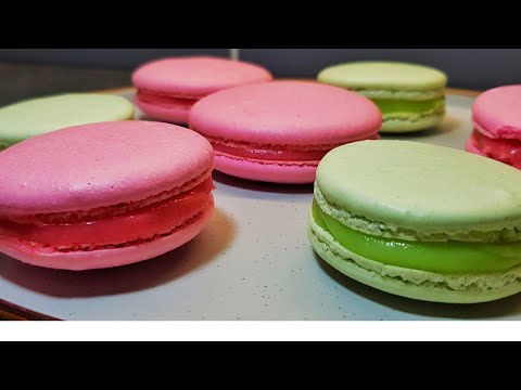 Video: Kā Pagatavot Macaroon Kūku: Delikāts Delikatese