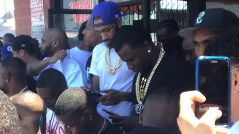 THE MARATHON STORE NIPSEY HUSSLE! (GRAND OPENING)  FIRST SMART STORE! #MarathonChris