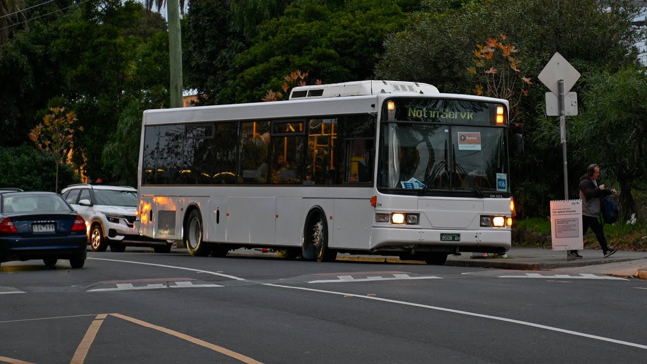 Nuline Bus 214 Volvo B10BLE, Volgren “CR221L” - YouTube