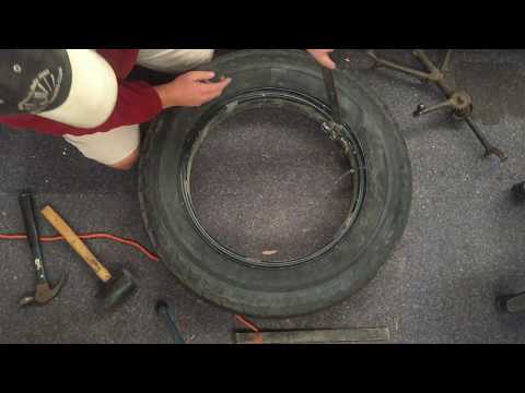1929 Buick tyre (tire) change - Split Rim