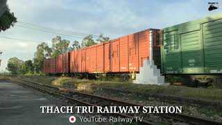 RailwayTV | Đoàn tàu hoả chở Khách - chở Hàng qua ga Thạch Trụ screenshot 1
